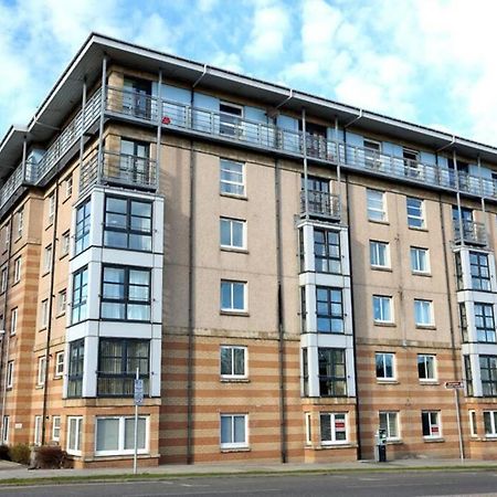Lovely 2 Bed Apartment Close To Aberdeen Beach! Екстериор снимка